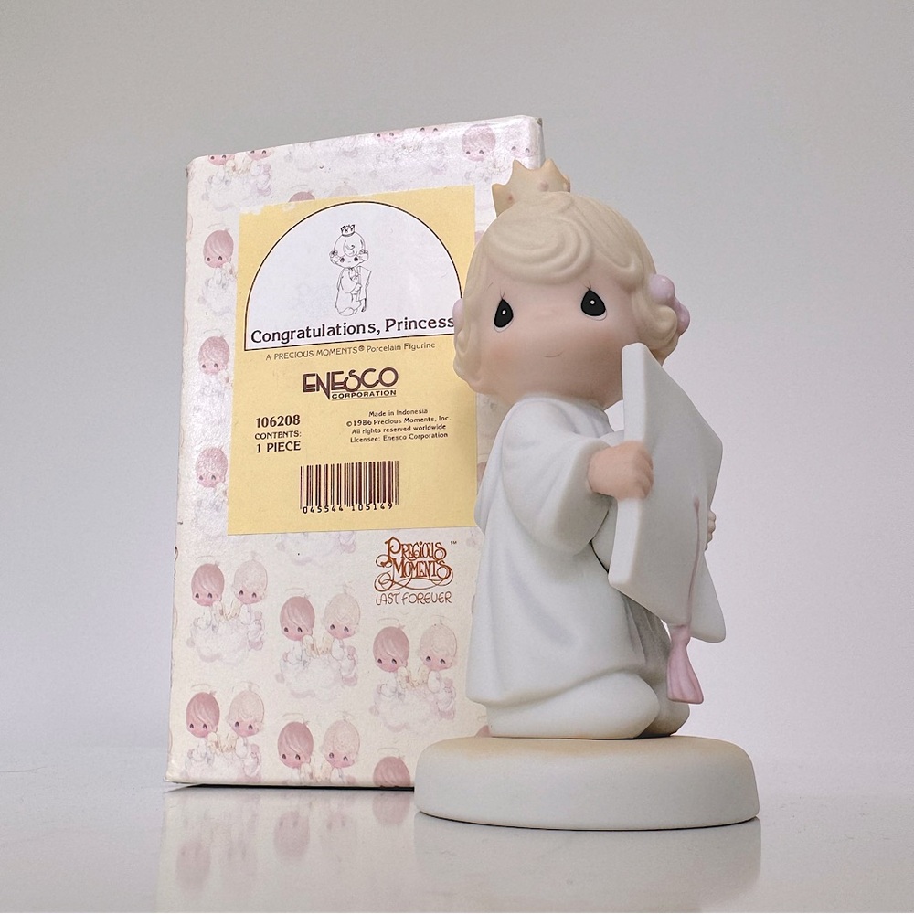 PRECIOUS MOMENTS 1986 Congratulations, Princess #106208 Porcelain Figurine